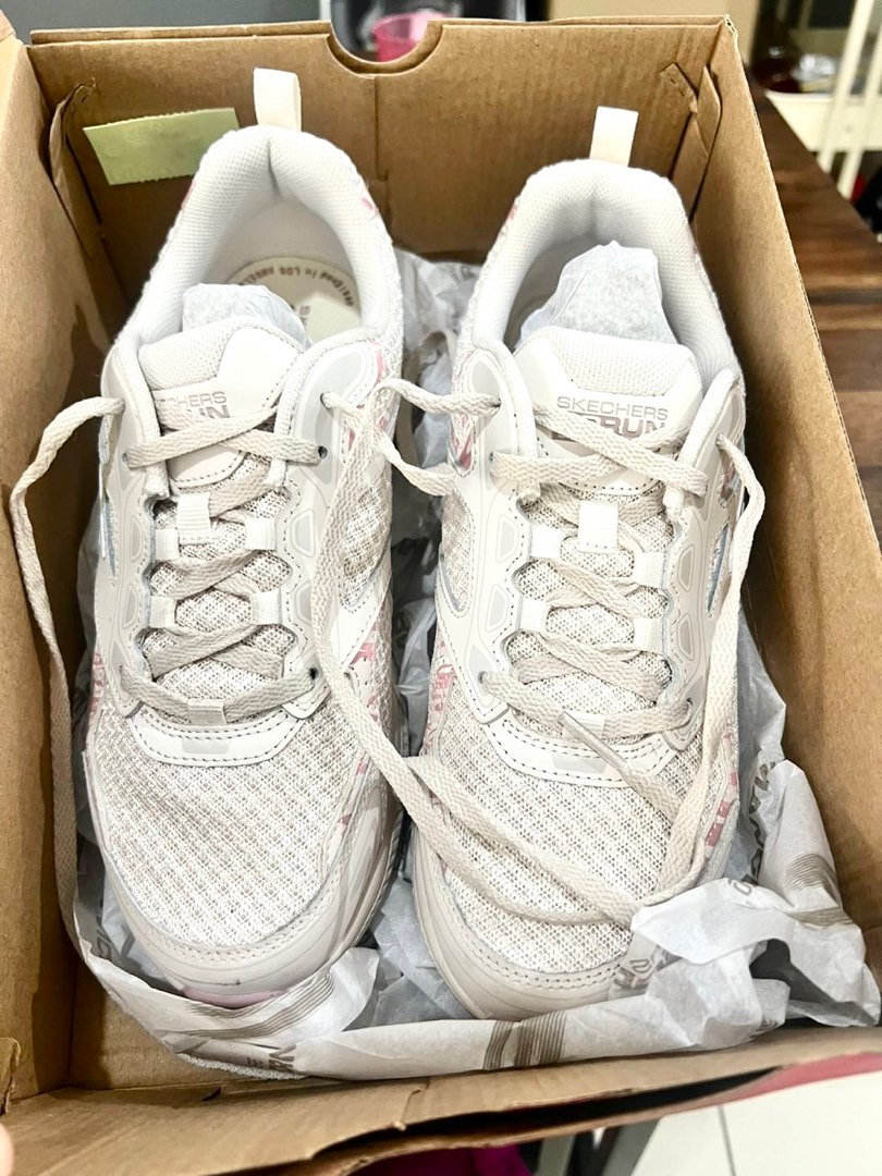 Skechers running shoes uk top