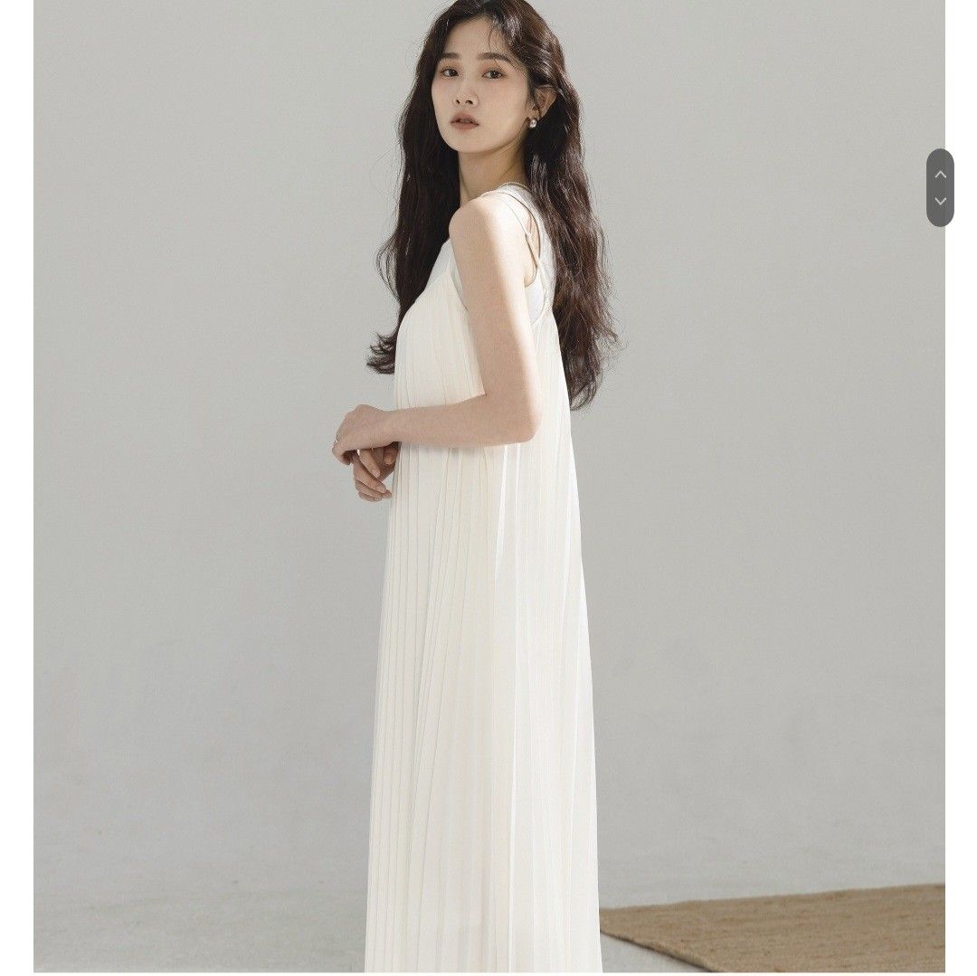 White spaghetti strap maxi new arrivals dress