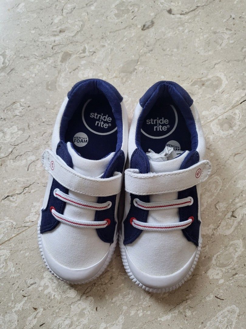 Stride rite on sale parker sneaker