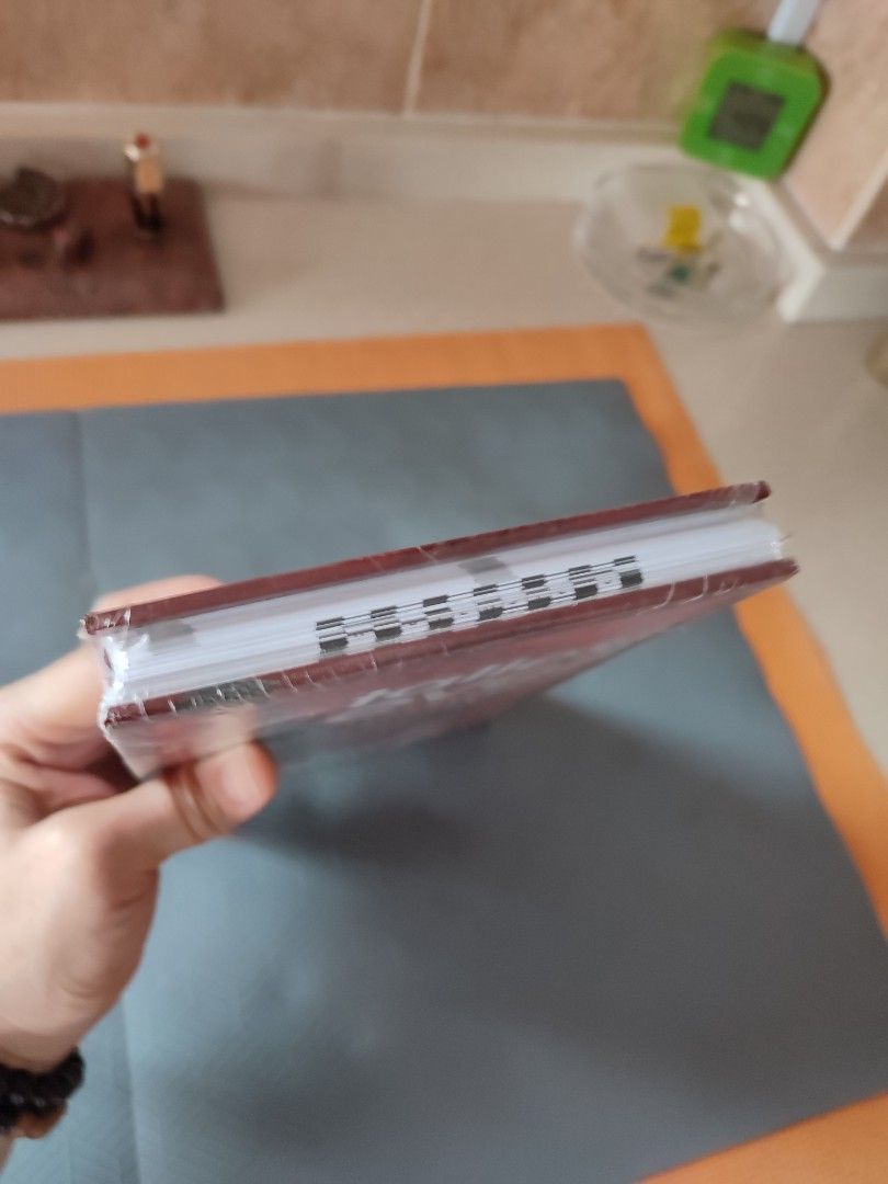 Tallest ever crossword book(It #39 s as tall as a four storey building