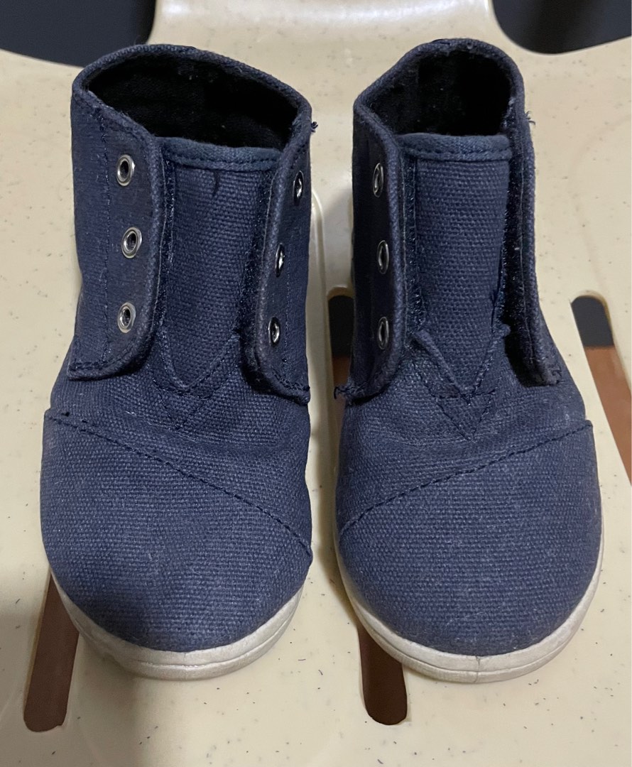 toms baby boots