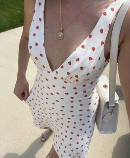 URGENT WTS: viral coquette zara strawberry mini dress
