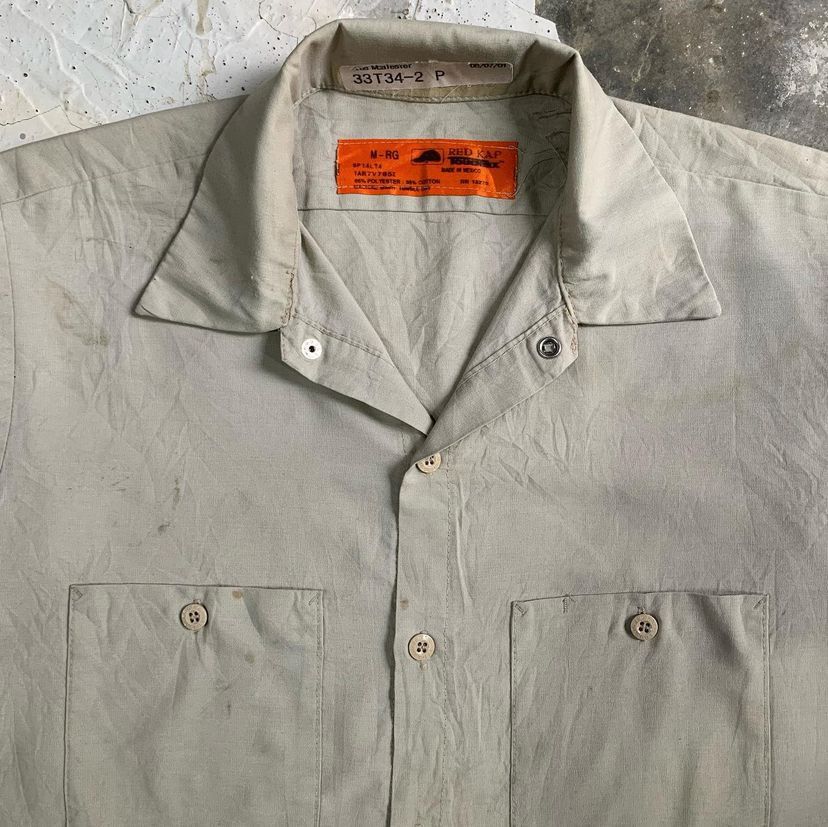 Vintage 80’s Red Kap Work Button Down Shirt Men L Tan Long Sleeve Pockets  Cotton Blend