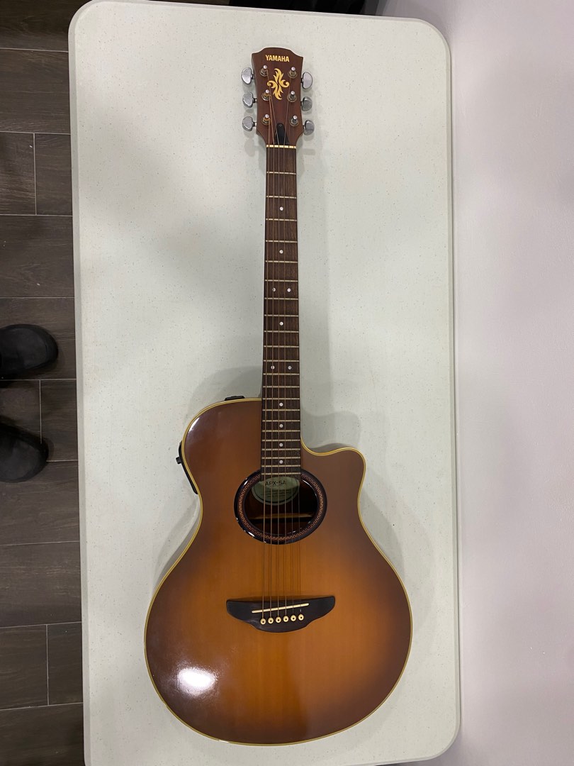 Yamaha top apx5a price