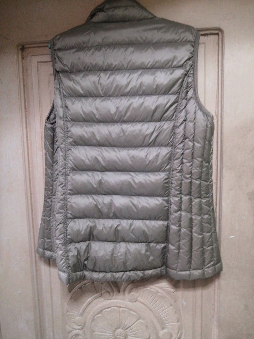 32 outlet heat vest