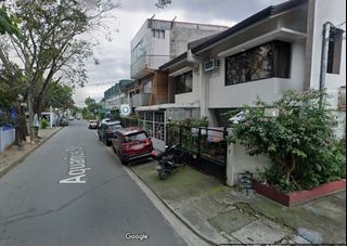 3-bedroom 2T&B with Parking House & Lot for Sale in Pamplona Las Pinas