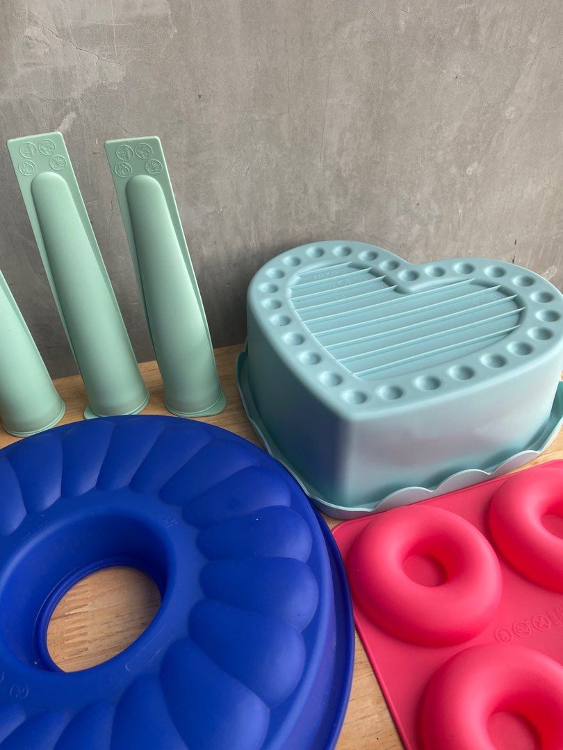 🇬🇧 Baking Silicone Cake, Donut and Ice Molds (Category: Bakeware) located in Quezon City. Submitted by shopgood_mnl (Listing ID 1268098329, Image 2). Description: Ikea Sockerkaka Heart-Shaped Cake Mold, Ernesto Silicone Ice Mold, Donut Mold, Round Cake Mold.