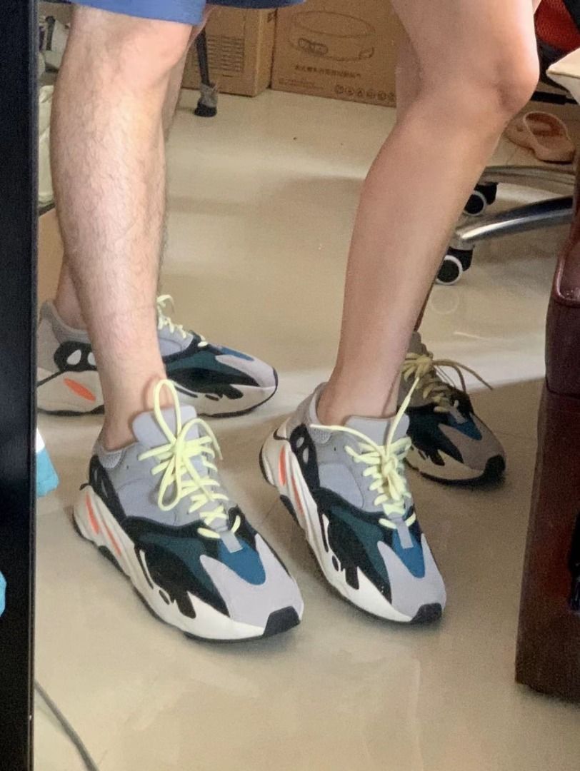Adidas yeezy sale boost 700 original