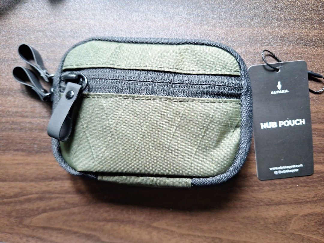 Alpaka Hub Pouch, Men's Fashion, Bags, Belt bags, Clutches and Pouches ...