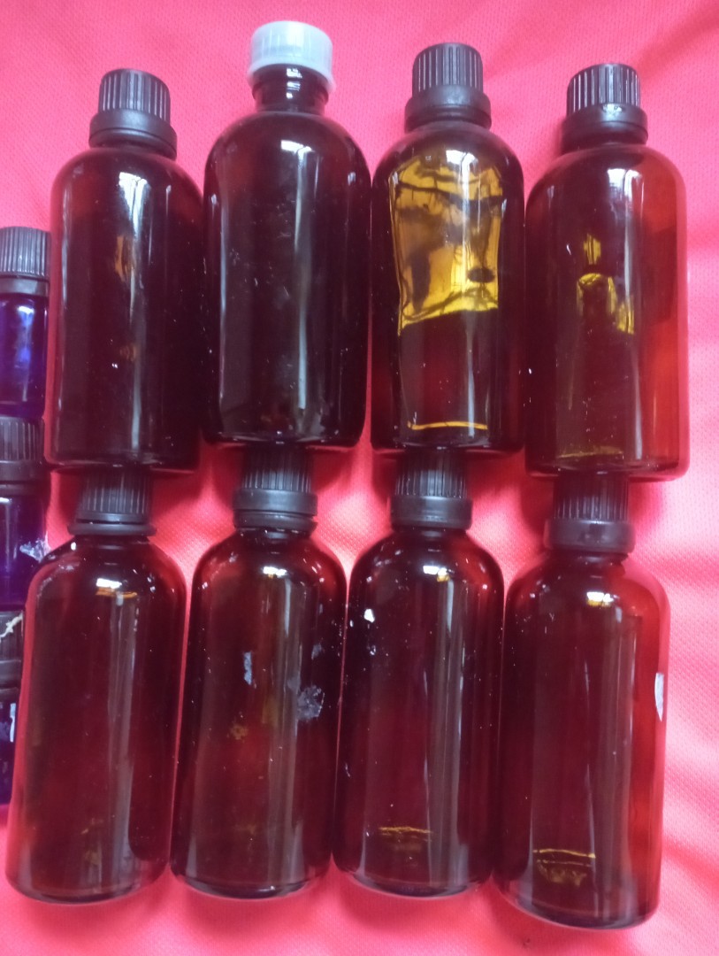 amber bottles, Beauty & Personal Care, Fragrance & Deodorants on Carousell