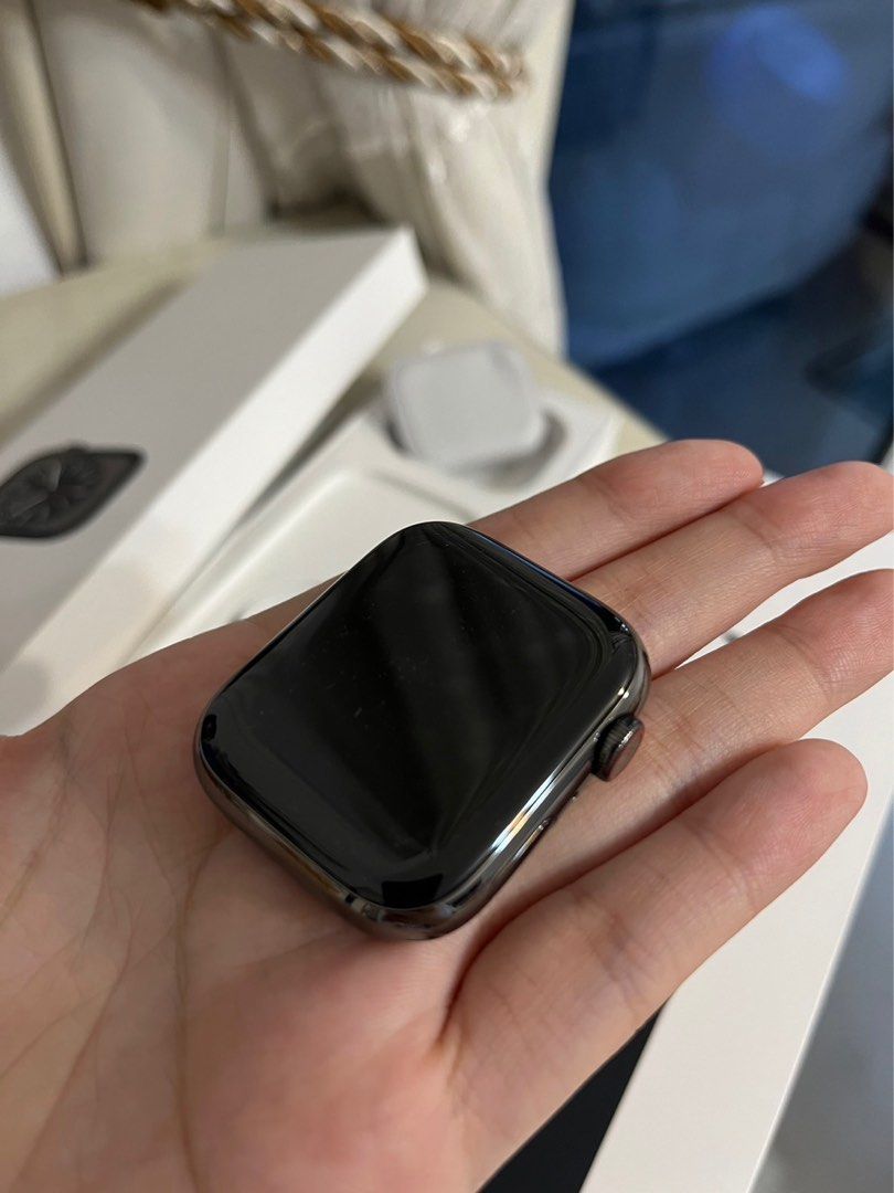 Apple Watch Series 8 45mm含錶帶, 手機及配件, 智慧穿戴裝置及智慧