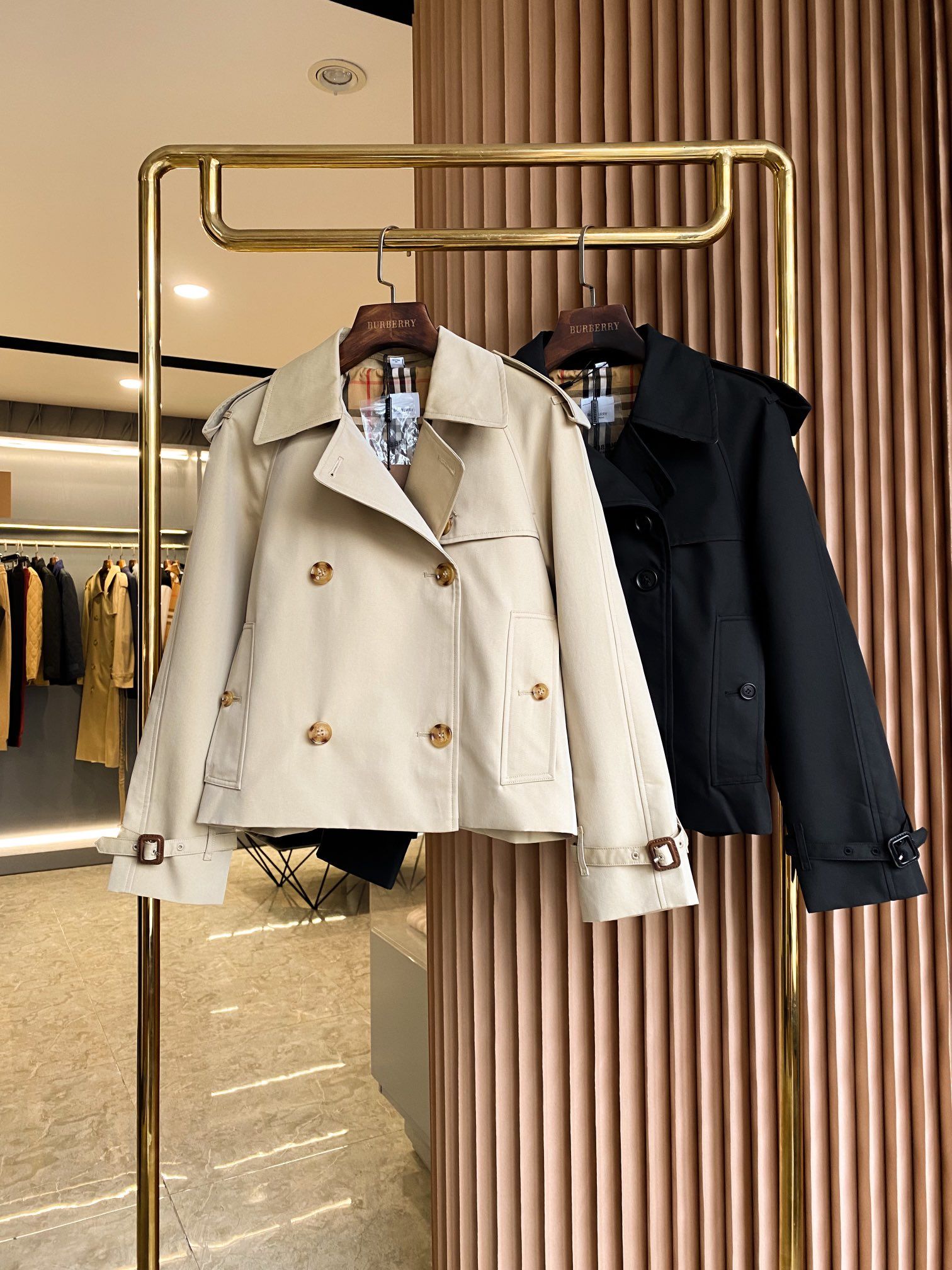 Burberry short sale trench coat