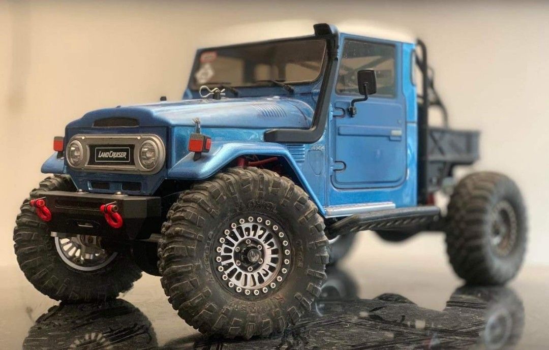 Axial Scx10 Toyota FJ45 RC Hobbies Toys Toys Games on Carousell