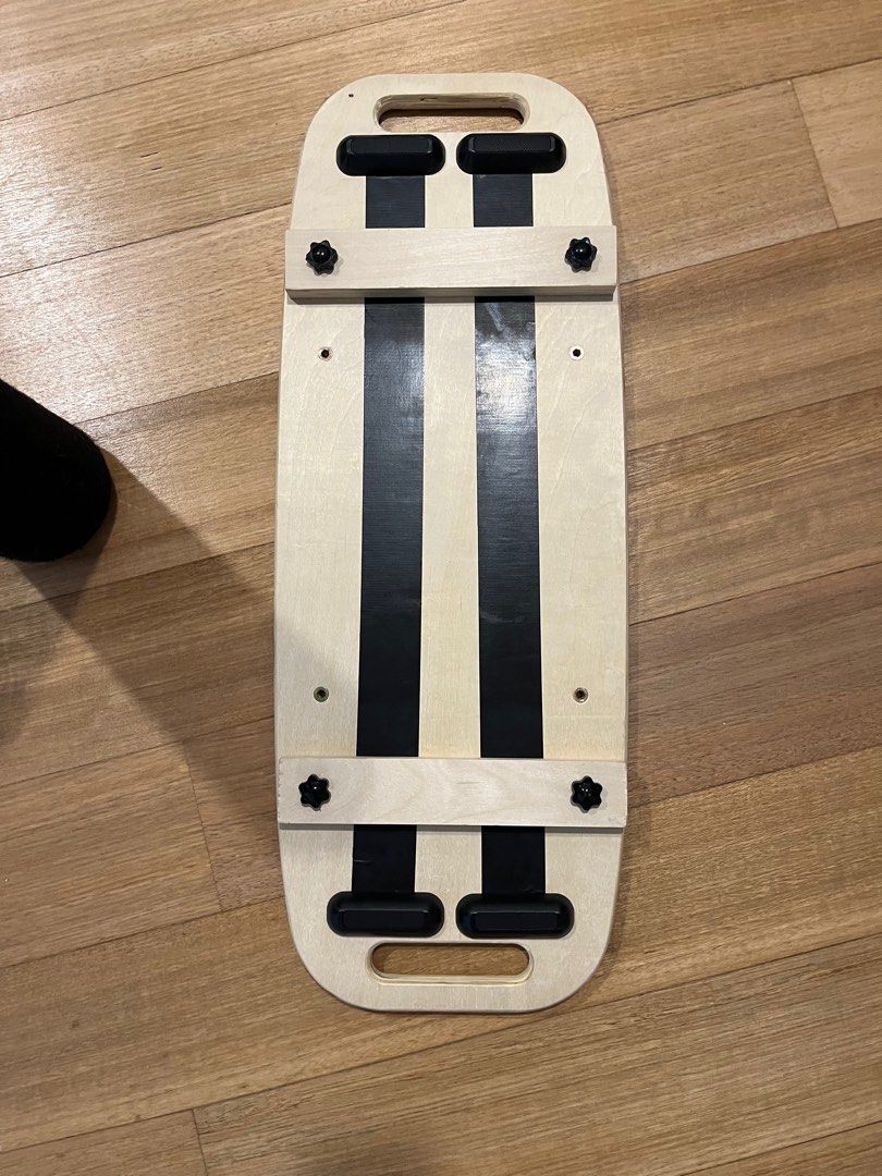 Skateboard balance trainer top