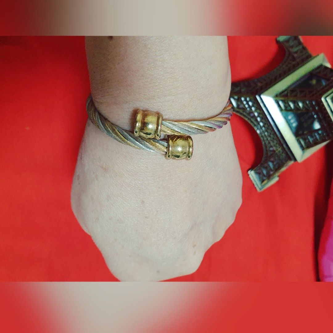 Bangle (Category: Body Jewelry) located in Singapore. Submitted by declutteringgood_stuffs (Listing ID 1268021966, Image 3). Description: ❗bangle non authenthic ❗fashion jewelry ❗look a like charriol bangle ❗stylish / unisex.
