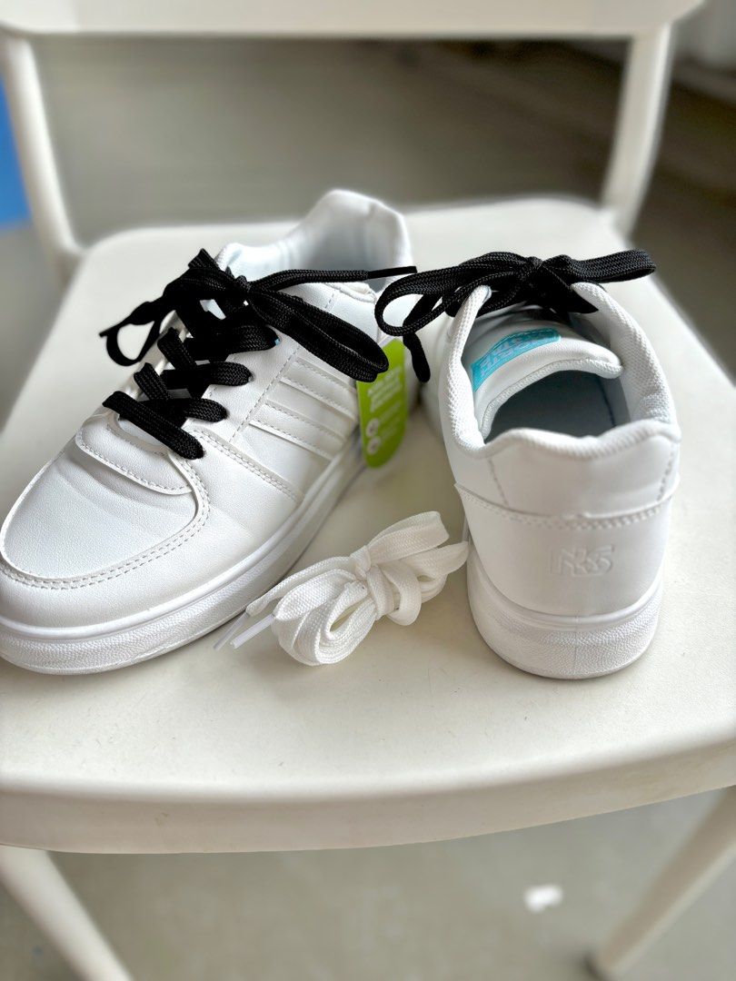 White shoes bata store