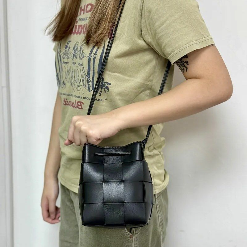Bv bucket bag best sale