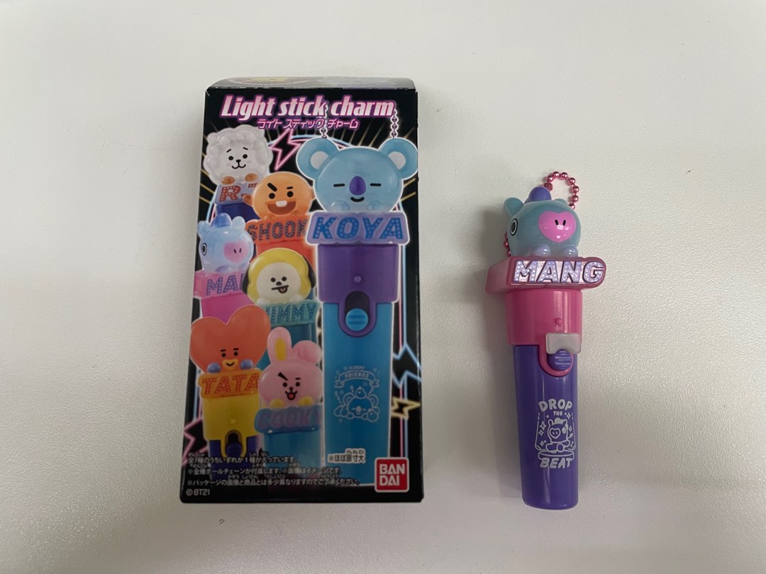 BT21 light stick charm, 興趣及遊戲, 玩具& 遊戲類- Carousell