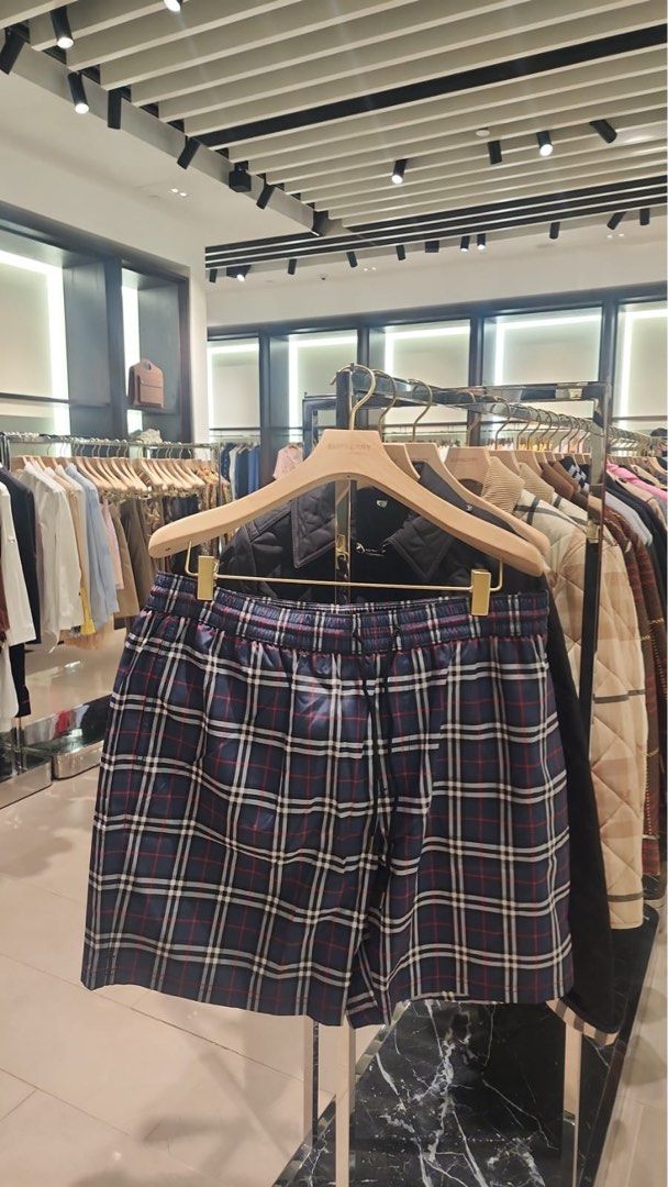 Burberry Classic Shorts brand new with tag Men s Fashion Bottoms