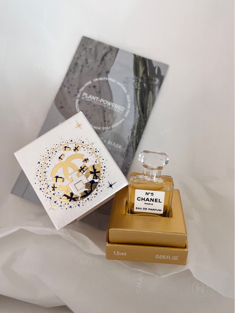 Chanel limited edition No 5 mini perfume, Beauty & Personal Care, Fragrance  & Deodorants on Carousell