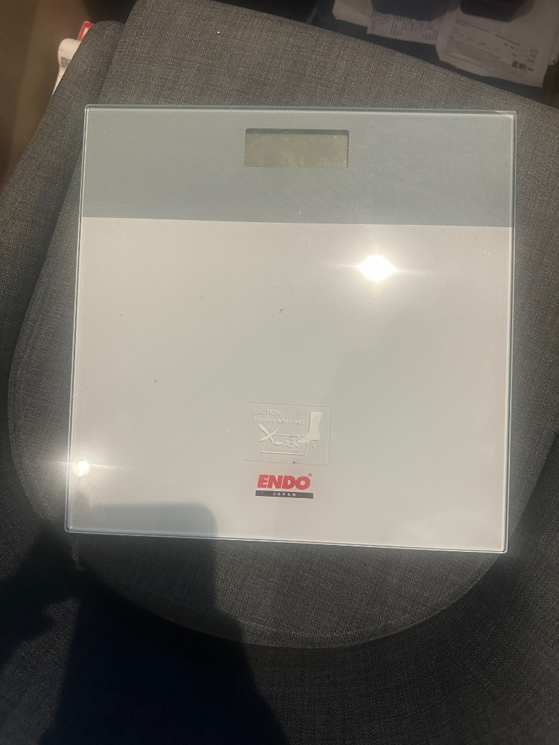 CHEAP AND GOOD DIGITAL WEIGHING SCALE, Health & Nutrition, Health