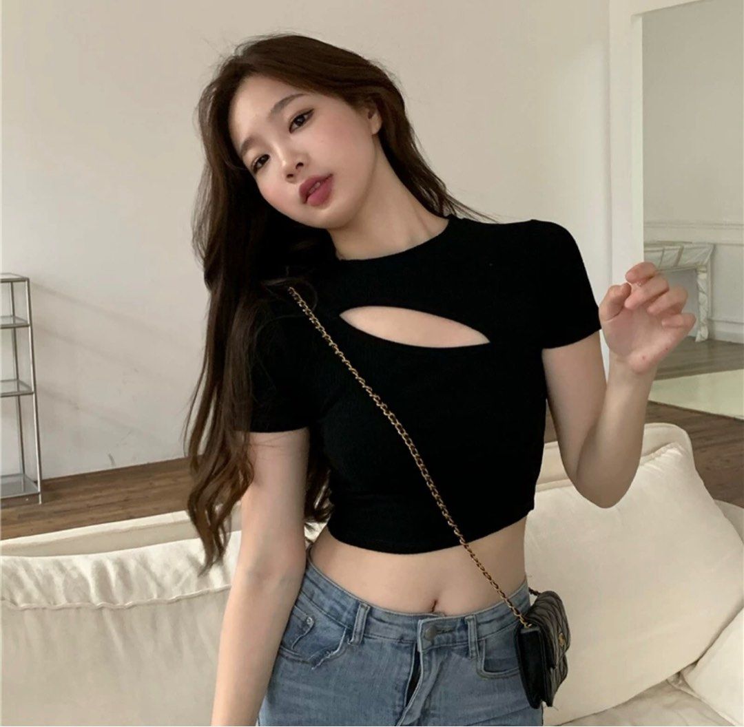 chest cut out crop top, Women's Fashion, Tops, Other Tops on Carousell