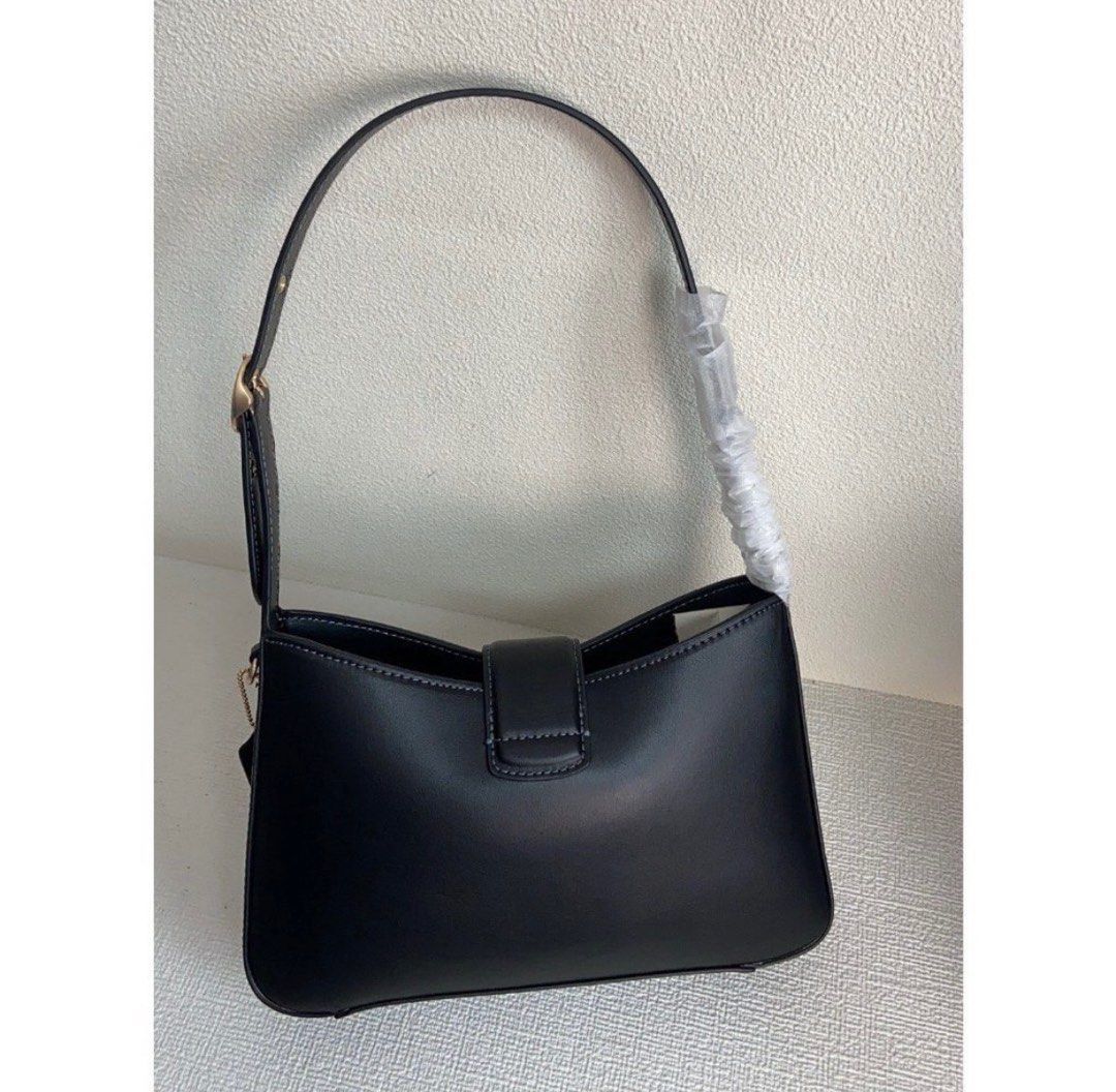 Coach eliza shoulder bag (Category: Luxury Bags & Wallets) located in Las Pinas. Submitted by yhn_boutique (Listing ID 1268103214, Image 2). Description: New arrival Cod via lalamove/ grab -🛵 same day delivery J&T/LBC - pay today ship today Complete inclusions .