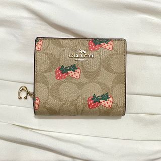 COACH Snap wallet Strawberry Signature