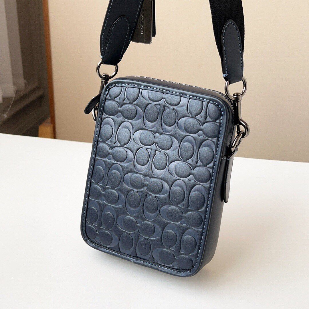 Men's leather crossbody outlet sling bag