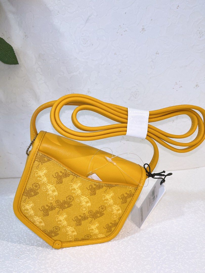 Coach Turnlock Flap Pouch 15 With Horse And Carriage Print