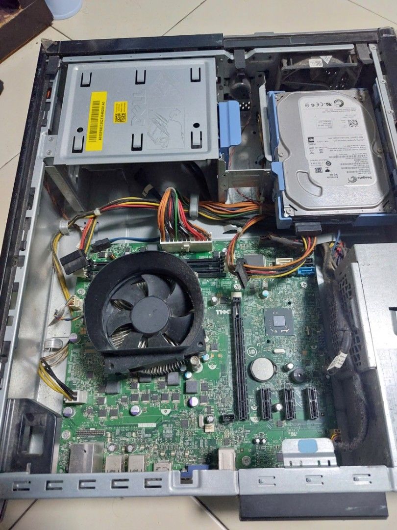 CPU (Category: Desktops) located in Singapore. Submitted by TRUEMANGG (Listing ID 1264046440, Image 3). Description: .
