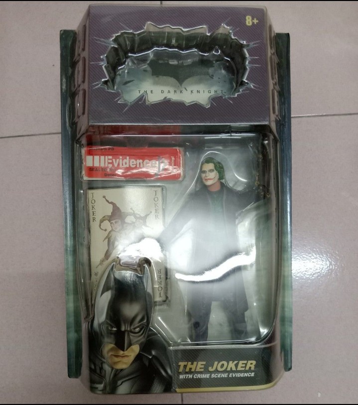 Dc JOKER 6 Inch Toy Figure .. THE DARK KNIGHT MOVIE BATMAN MATTEL