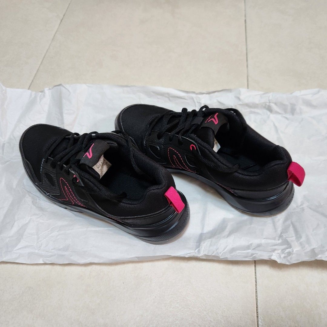 Ladies walking shoes new arrivals decathlon