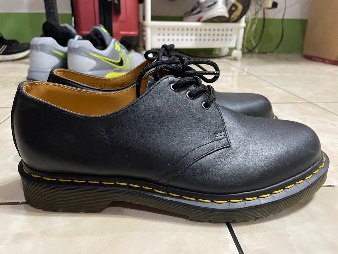 Dr. Martens AW009 Shoes Men s Fashion Footwear Casual Shoes on Carousell