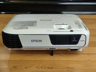 Epson EB-X31 Projector 3200 lumens