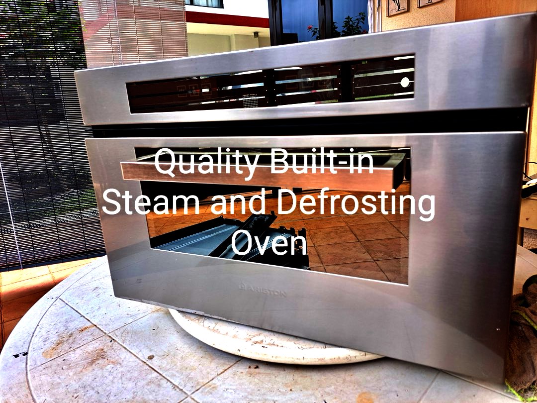 Excellent condition Ariston 23L, SO1002 BuiltIn Steam and Defrosting