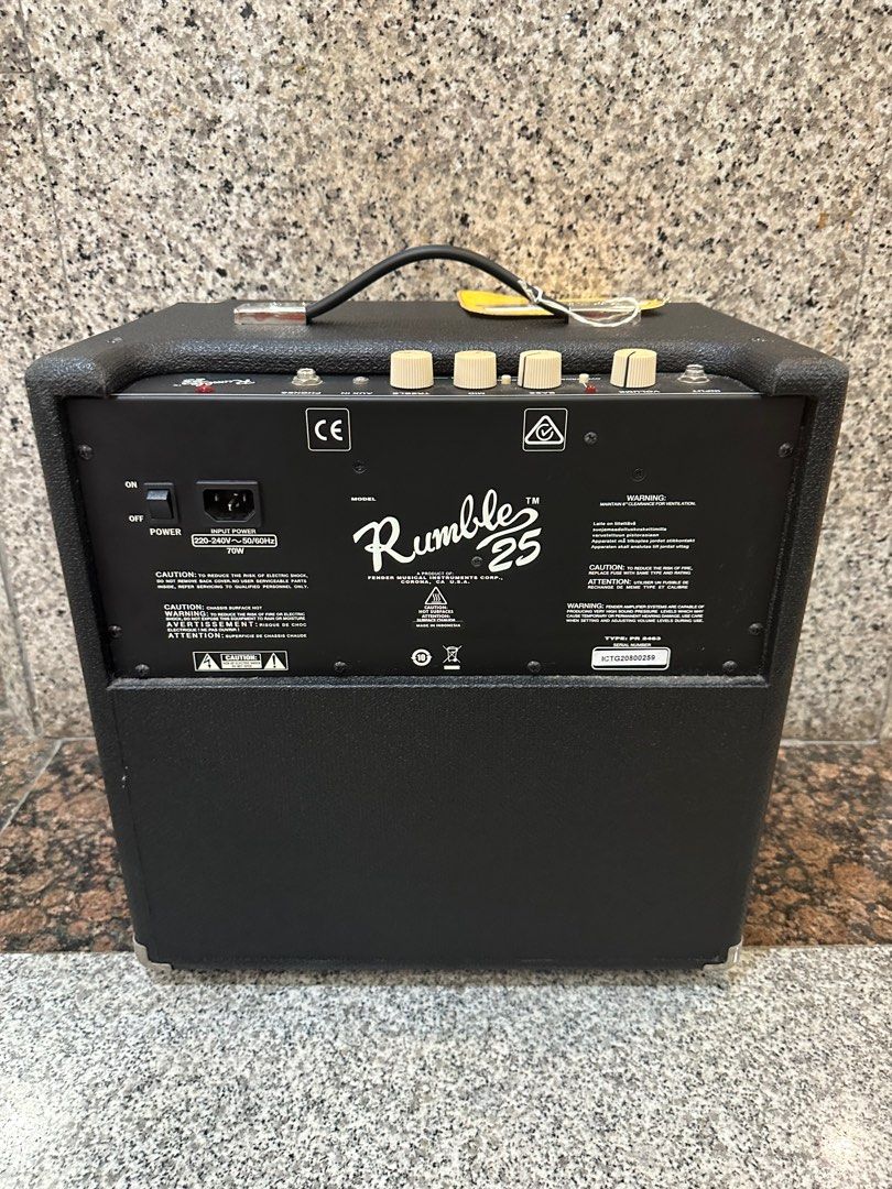 Fender Rumble 25 V3 Bass Combo Amplifier, Hobbies & Toys, Music & Media ...