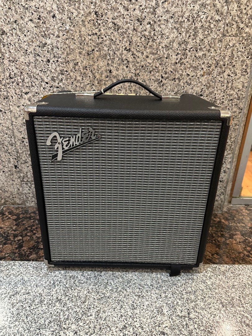 Fender Rumble 25 V3 Bass Combo Amplifier, Hobbies & Toys, Music & Media ...