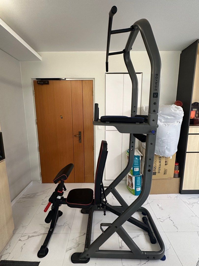 Power tower with store adjustable bench