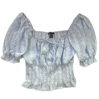 Forever21 Eyelet Milkmaid Balloon Floral Smocked Crop Top | Baby blue pastel puffy babydoll princess vintage fairycore dollette kawai putri coquette cottagecore y2k brukat renda tile tule cantik lucu smock lengan balon croptop blouse atasan bunga katbol