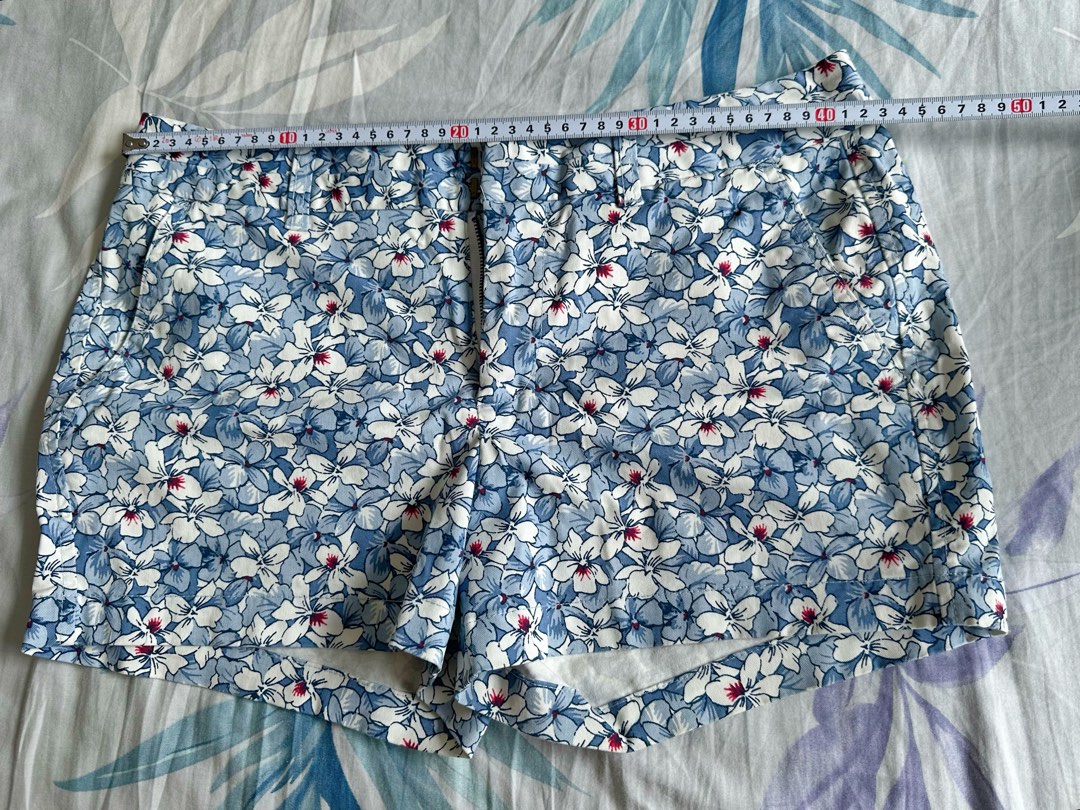 Gap cotton shorts on sale