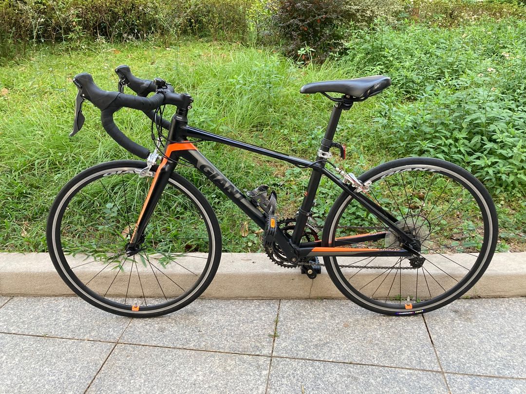 Giant tcr junior road bike sales