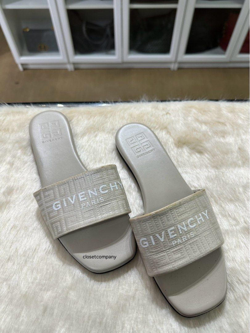 Tan top givenchy slides