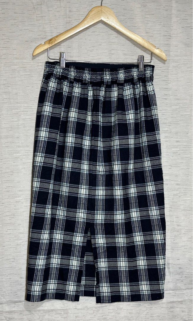 Plaid pencil sale skirt uniqlo