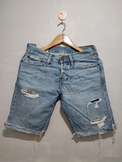 (Category: ) located in . Submitted by badthriftmnl (Listing ID 1268095811, Image 1). Description: .