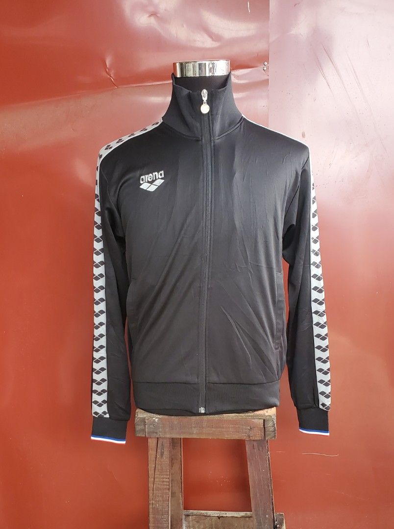 Arena jacket price outlet