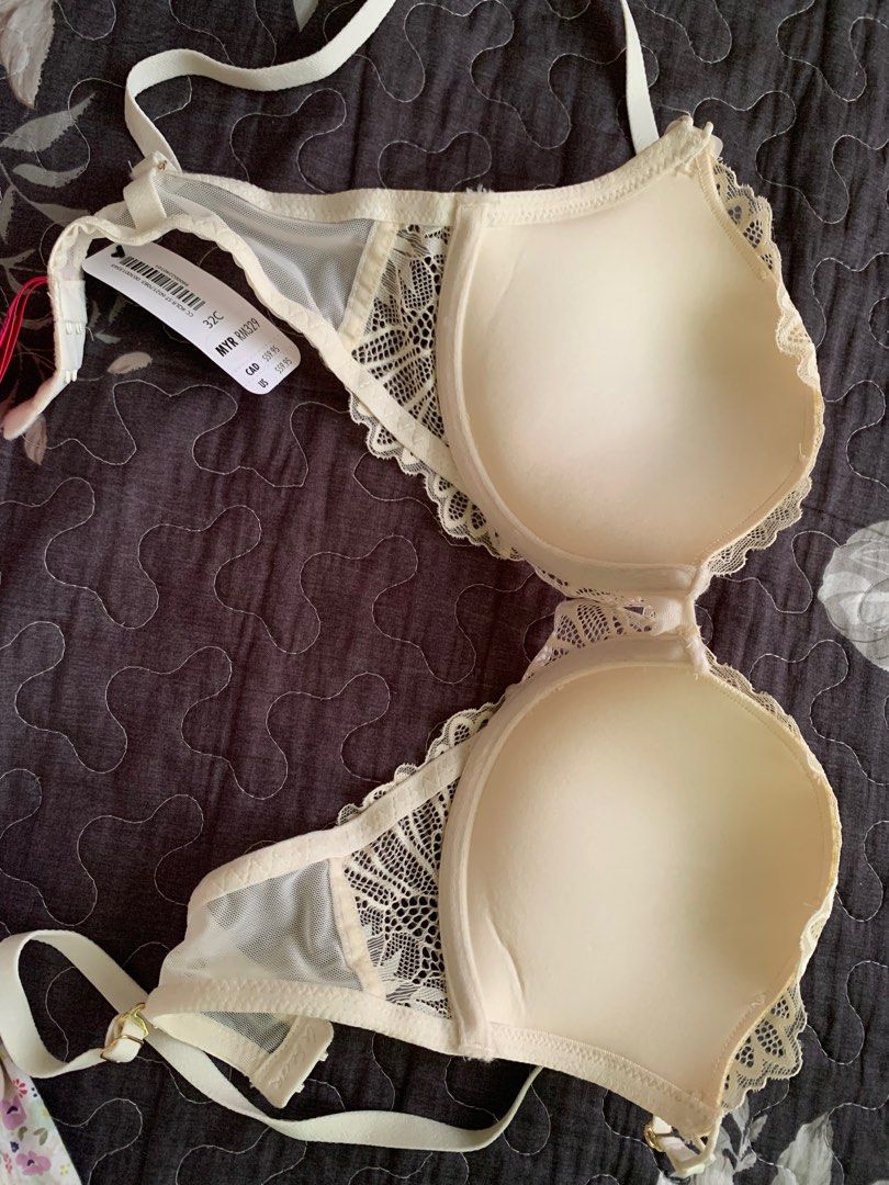 La Senza beyond sexy 32C bra, Women's Fashion, New Undergarments &  Loungewear on Carousell