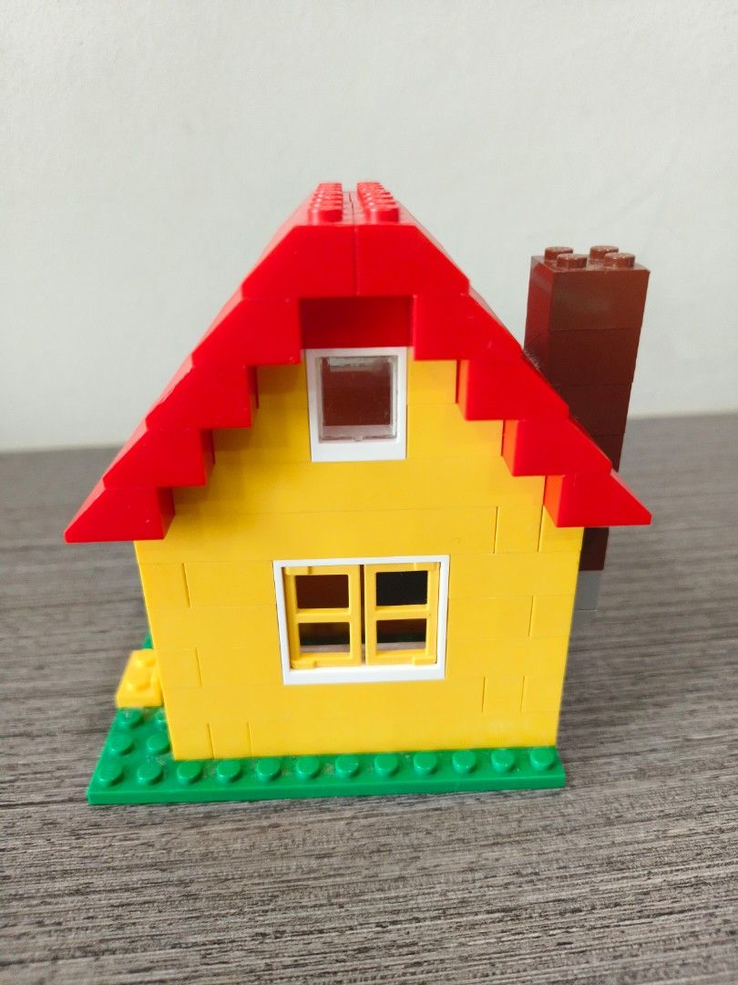 Lego classic house on sale