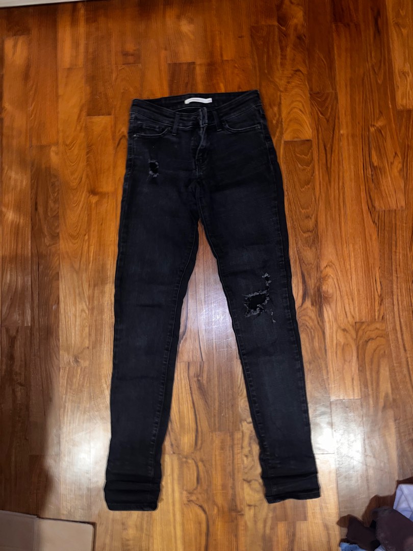 levi s black skinny distressed ripped jeans Women s Fashion