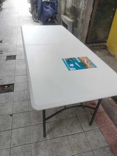 LIFETIME TABLES AND CHAIR